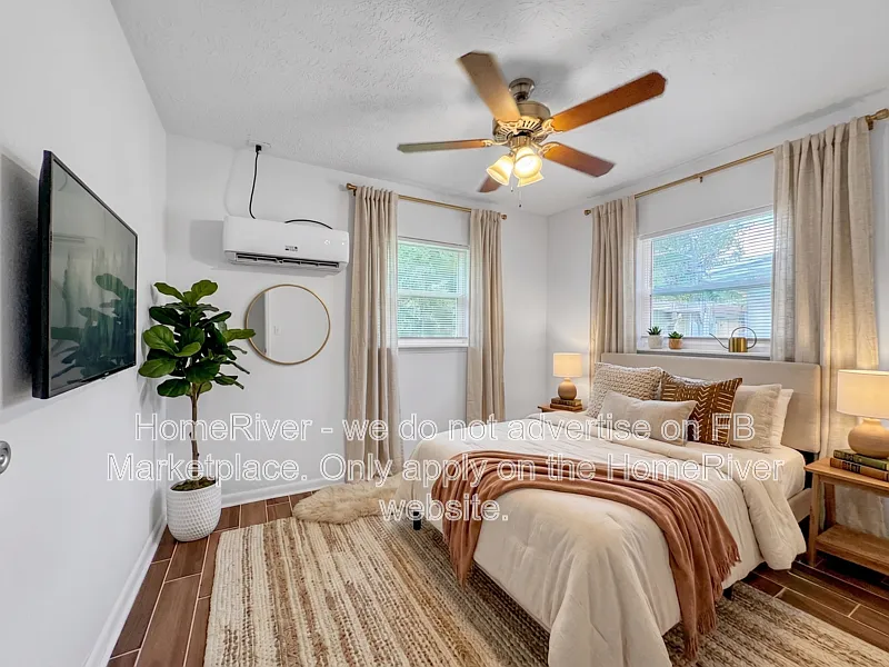 2 bed, 1.0 bath, 1200 sqft, $1,075 — Photo 1