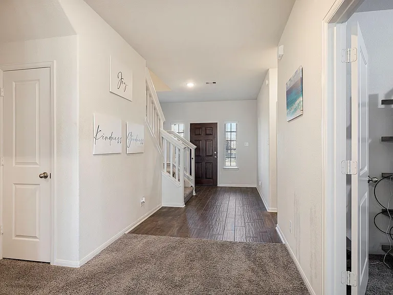 24311 Huntcliff Dr — Photo 5