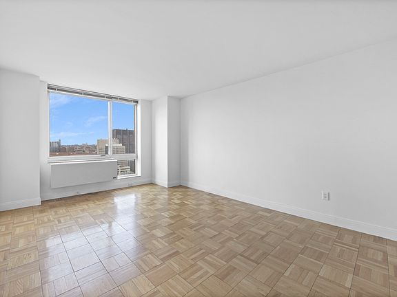 3rd image of 215 E 96th St #34F