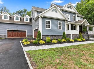 32 Greenview Rd, Monmouth Junction, NJ 08852