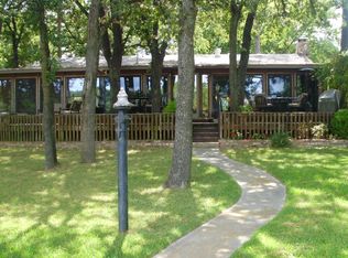 138 Blackfoot Trl, Lake Kiowa, TX 76240