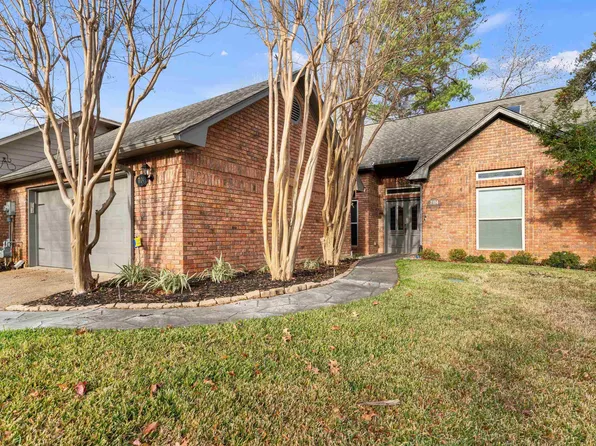 7104 Holly Square Ct, Tyler, TX 75703