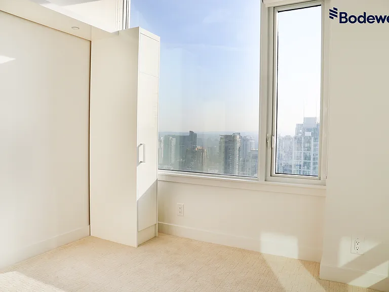 1283 Howe St #3206 — Photo 15