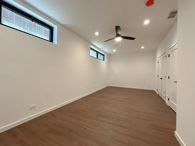 3710 N Kenmore Ave #1 — Photo 12