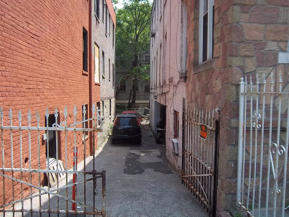 2nd image of 1464 College Ave #4