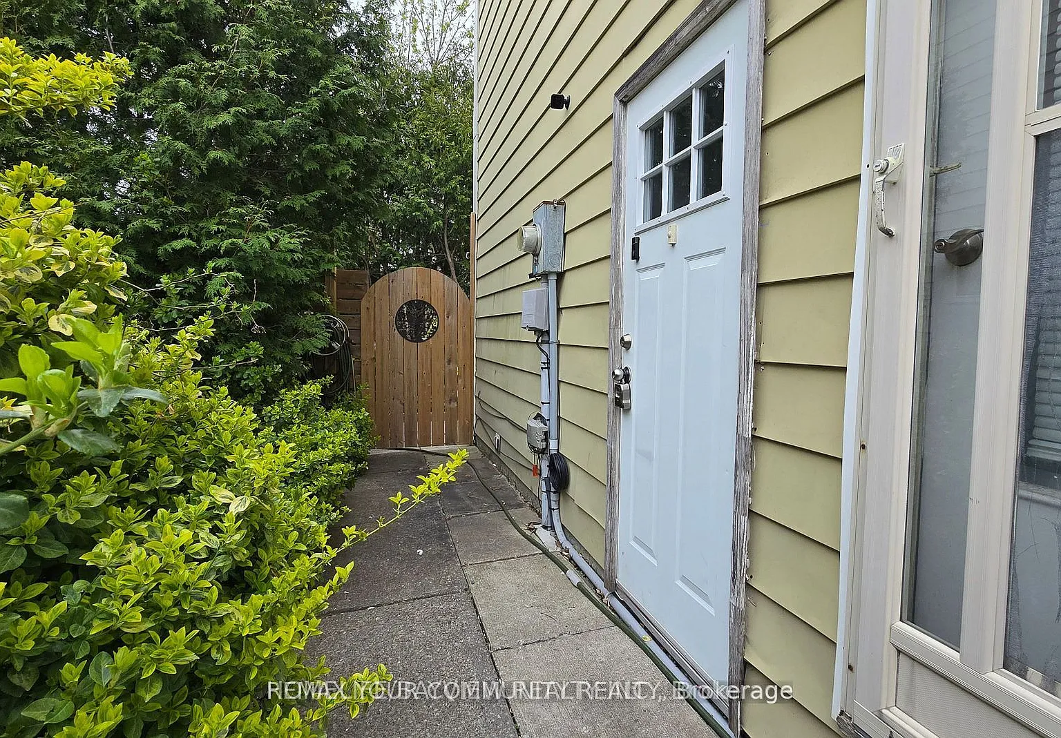 2 bed, $1,700 — Photo 2