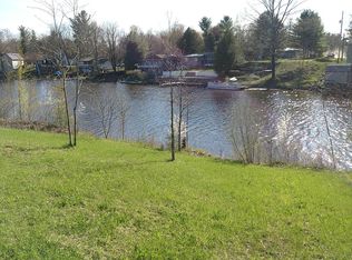 3511 W Point Dr, Beaverton, MI 48612