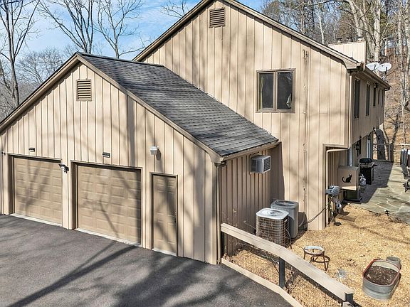 4th image of 5157 Remington Rd