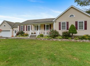 10 Frank St, Trumbull, CT 06611