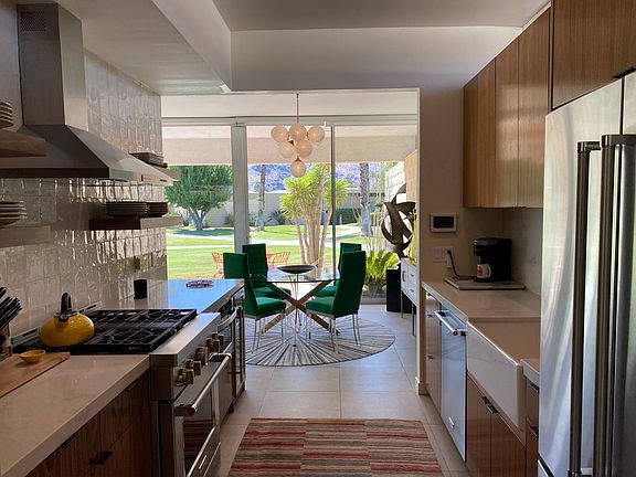 5th image of 320 Desert Lakes Dr