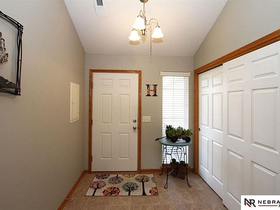 3rd image of 6216 Windhaven Dr