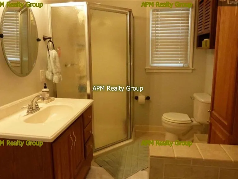 116 Ashley Ct — Photo 14