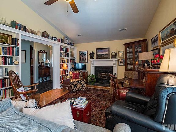 4th image of 110 Gristmill Ln