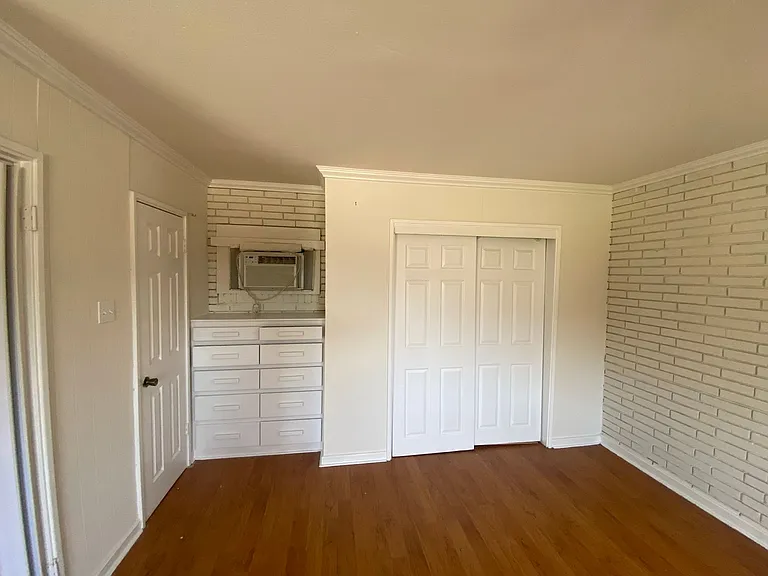 1212 Aster St — Photo 4