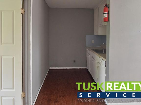 3rd image of 3610 Burkett St APT 2