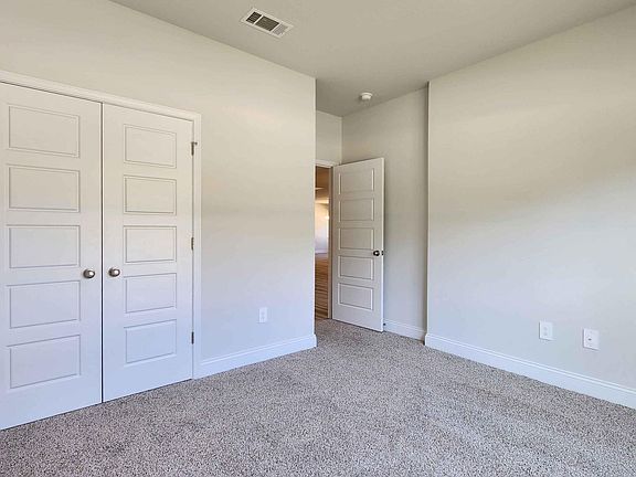 5th image of 15326 Dandelion Dr