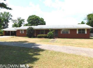 887 Old Bratt Rd, Atmore, AL 36502