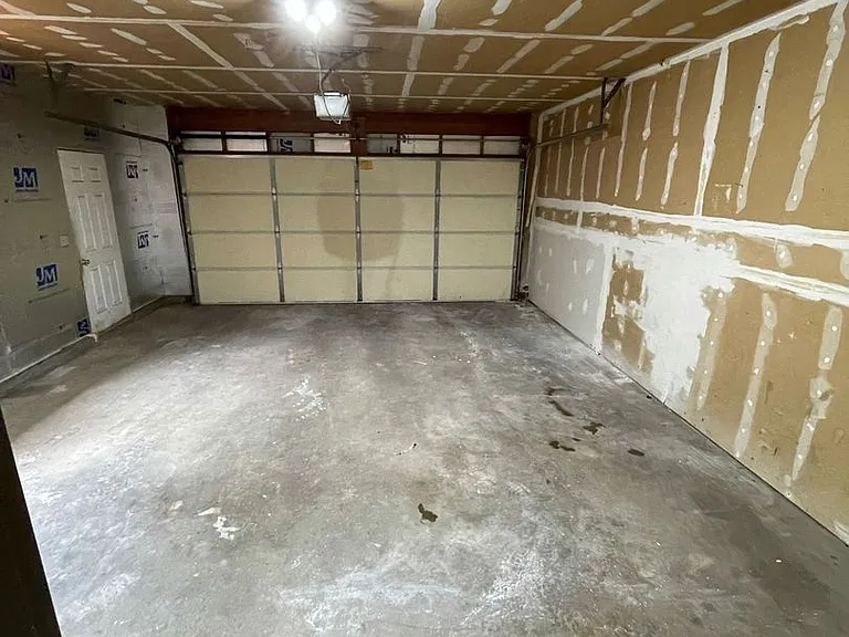 874 Kari Dr — Photo 9
