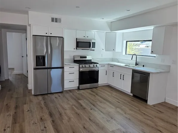 6130 Hazeltine Ave #3, Van Nuys, CA 91401