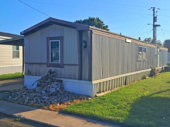 1316 E Mary St Trailer 4