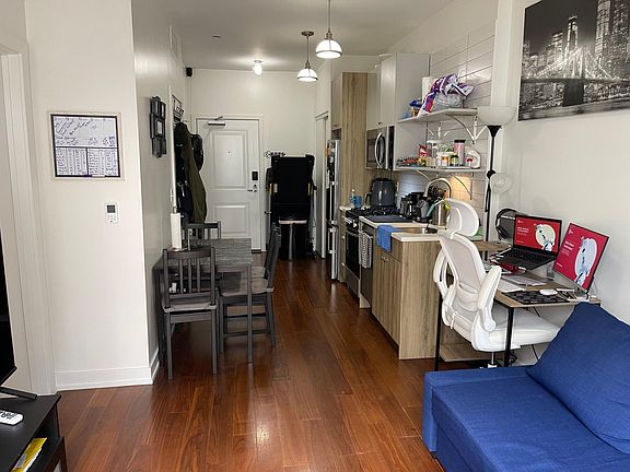 3rd image of 4740 N Winthrop Ave APT 322