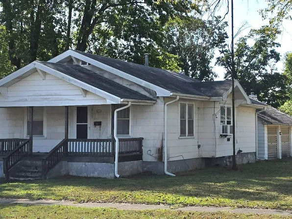 615 W Franklin St, Palestine, IL 62451