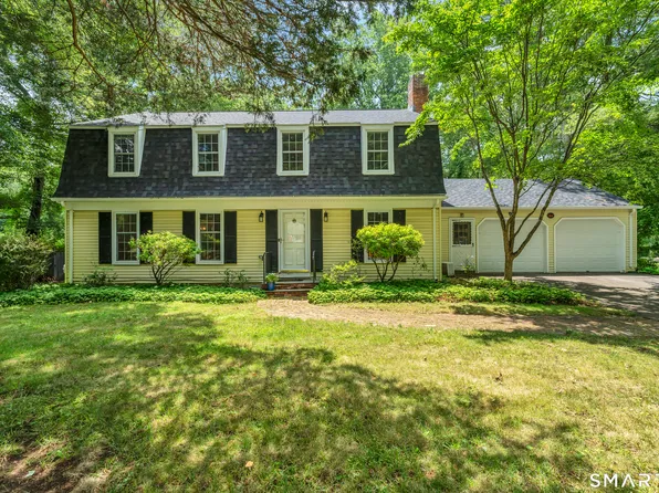 12 Wychwood Road, Old Lyme, CT 06371