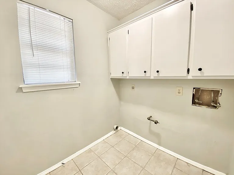 6367 S 29th West Pl — Photo 25