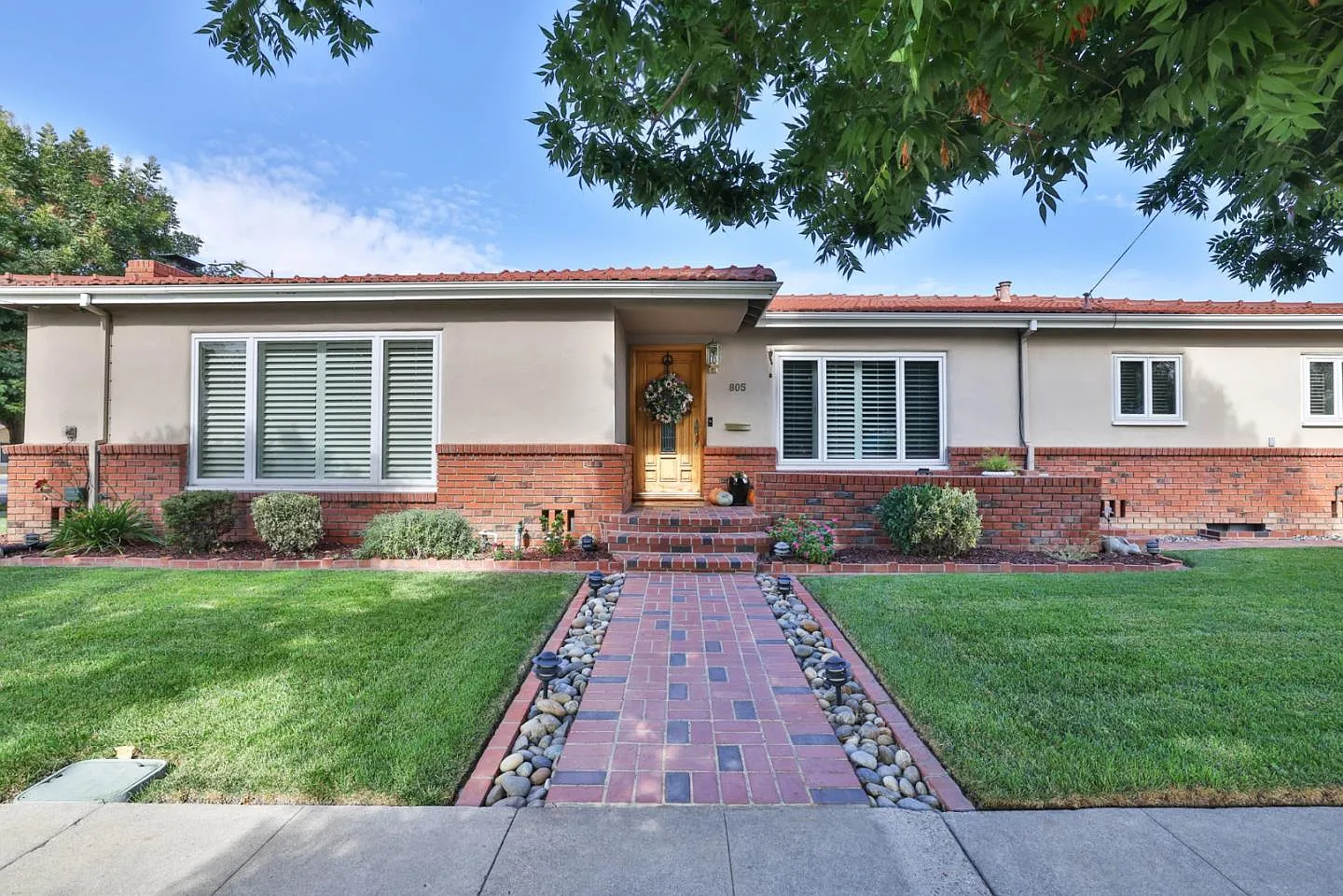 805 E Taylor St photo 1