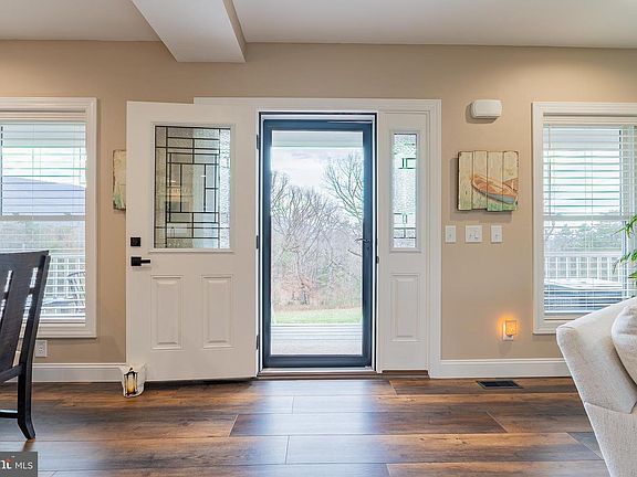 4th image of 4723 Smith Creek Rd