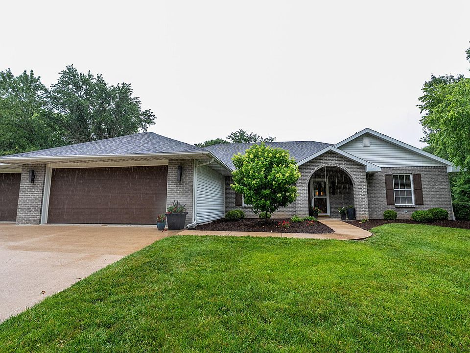 1st image of 3704 Wakefield Dr