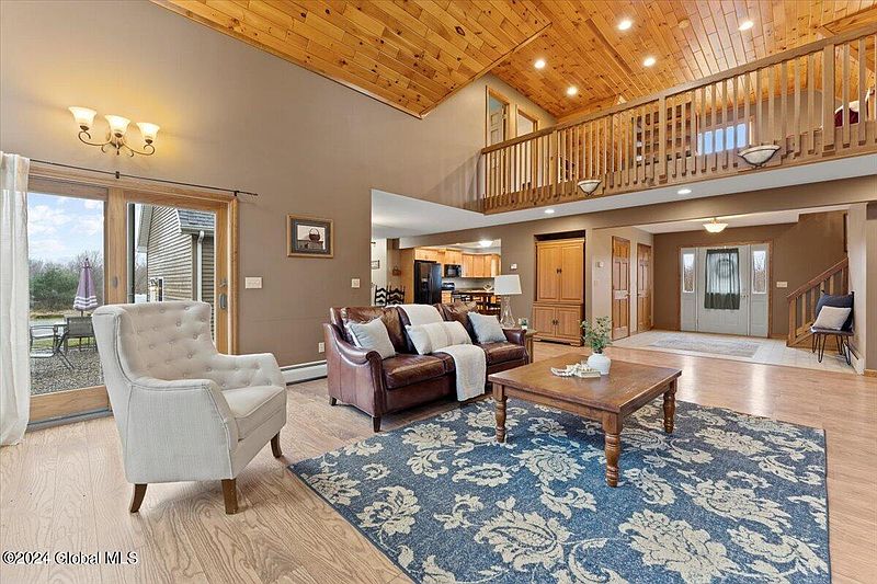 5th image of 111 Meehan Road