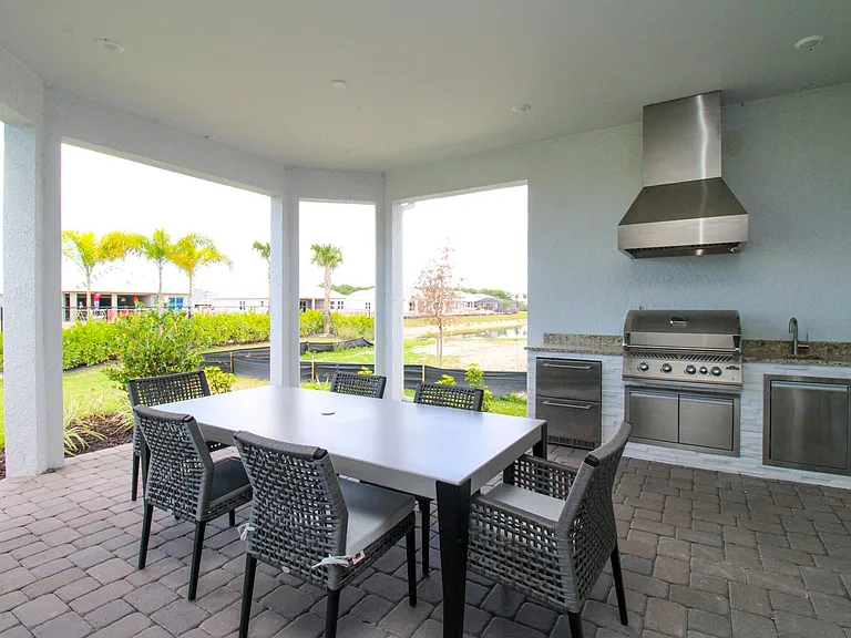 15765 Cortina St — Photo 40