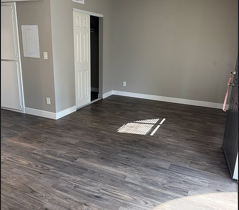 5th image of 6416 Casada Way APT D