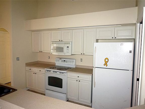 5th image of 3007 4th St W