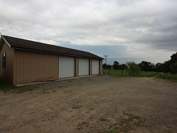 4th image of 10771 L Dr N