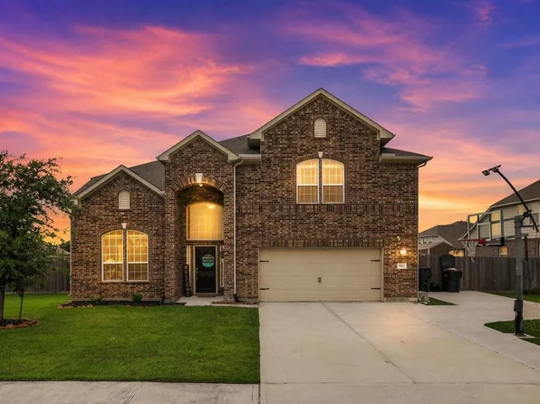 9511 White Lndg, Mont Belvieu, TX 77523