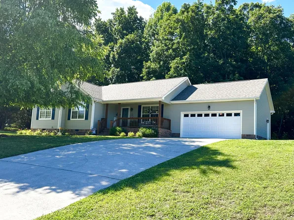 443 Cornerstone Dr, Ringgold, GA 30736