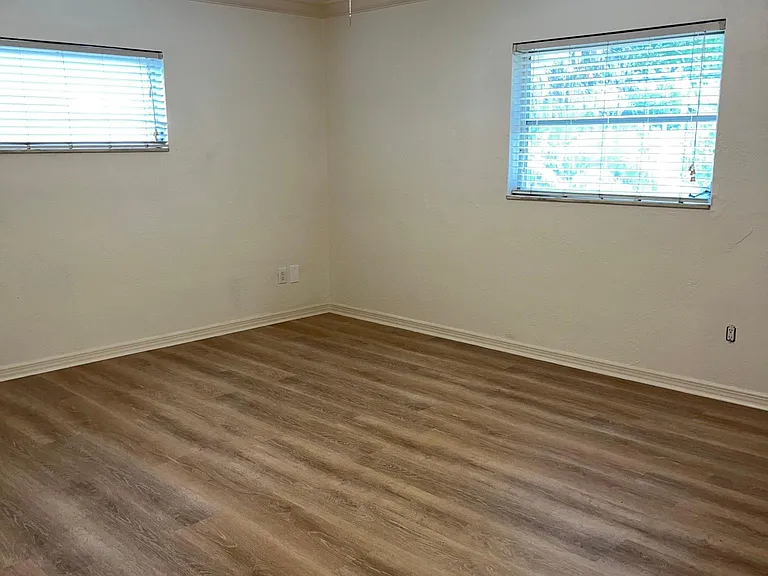 5127 Pelleport Ave — Photo 11