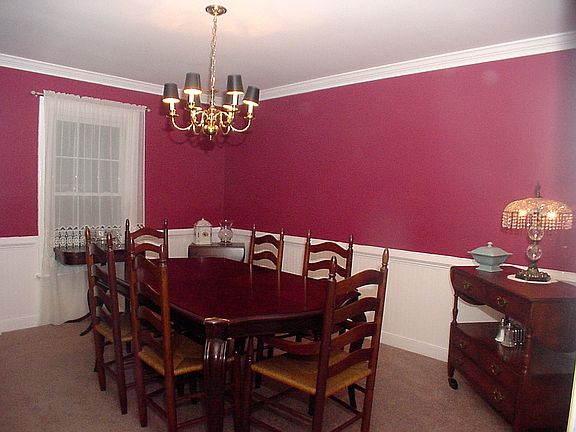 5th image of 2341 Lancashire Dr