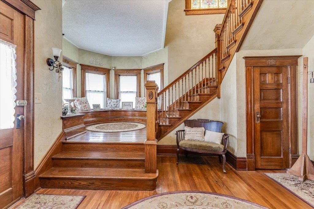Apartment in Eureka, Greenwood - View 5