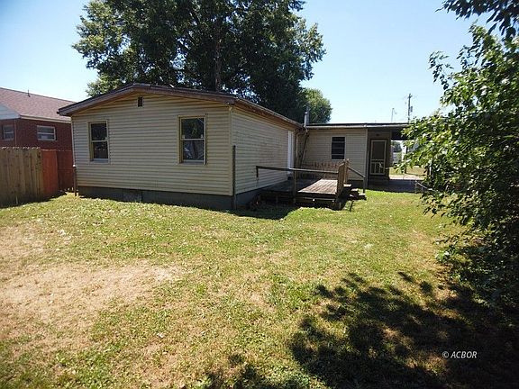 5th image of 220 Locust St #1