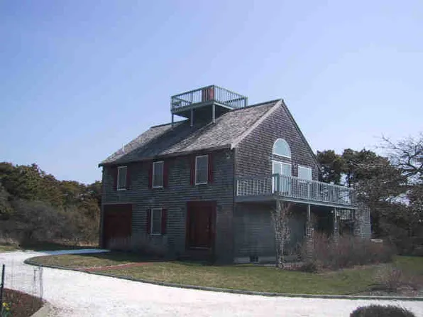 140 Surfside Rd, Nantucket, MA 02554