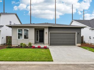 754 Magnolia Ave, Woodburn, OR 97071