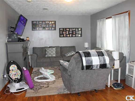 2nd image of 170 Brock Dr