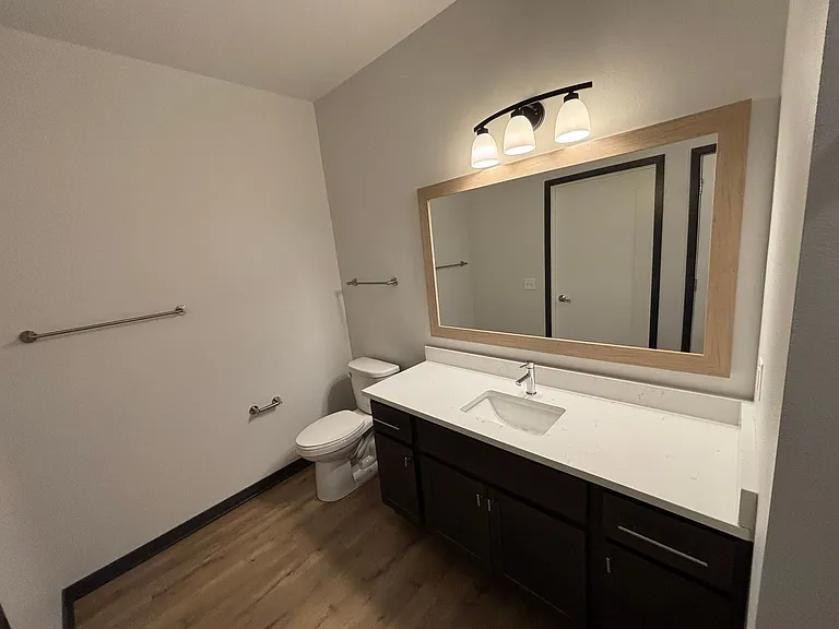 Homestead Luxury Apartments — Photo 20