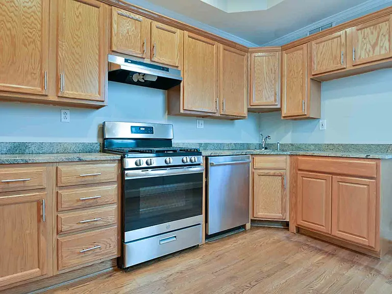 1318 Florida Ave NE — Photo 7