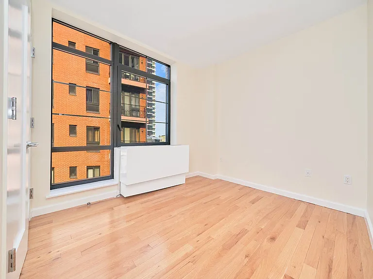 2211 3rd Ave #4-A — Photo 10