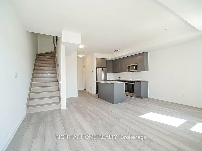 11 Lytham Green Cir #11 — Photo 16