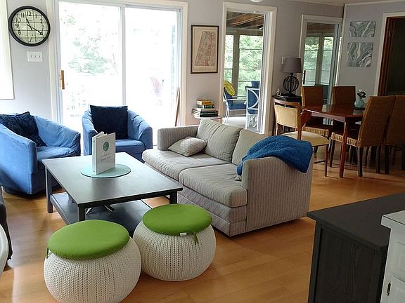 Living area, main floor